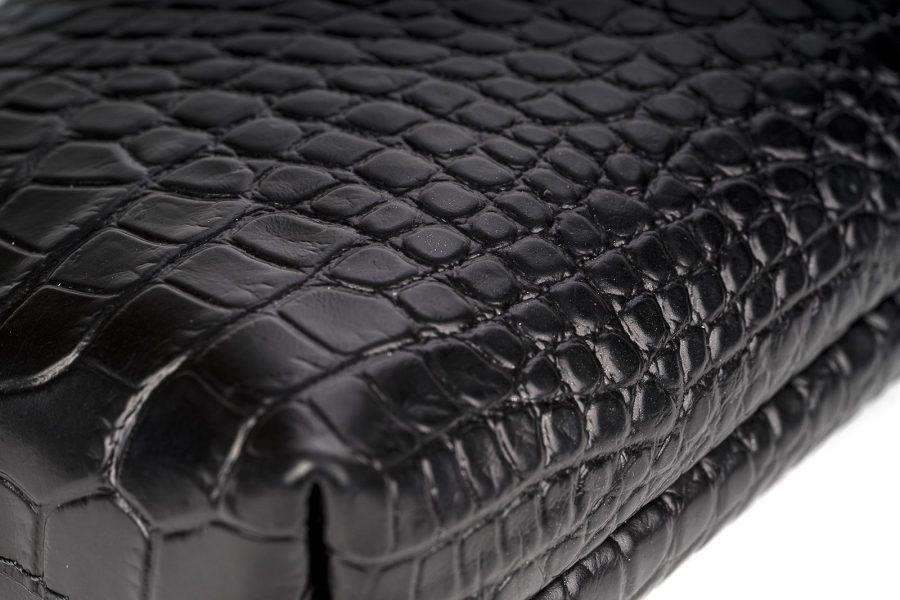 Mens Toiletry Bag Black Croco Leather Close Picture