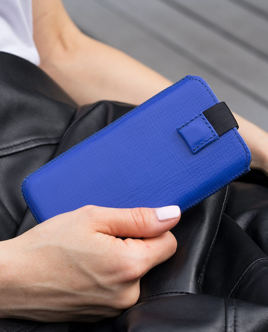 Blue iPhone 6 6s 7 8 Leather Pouch Case Outside in Cafe